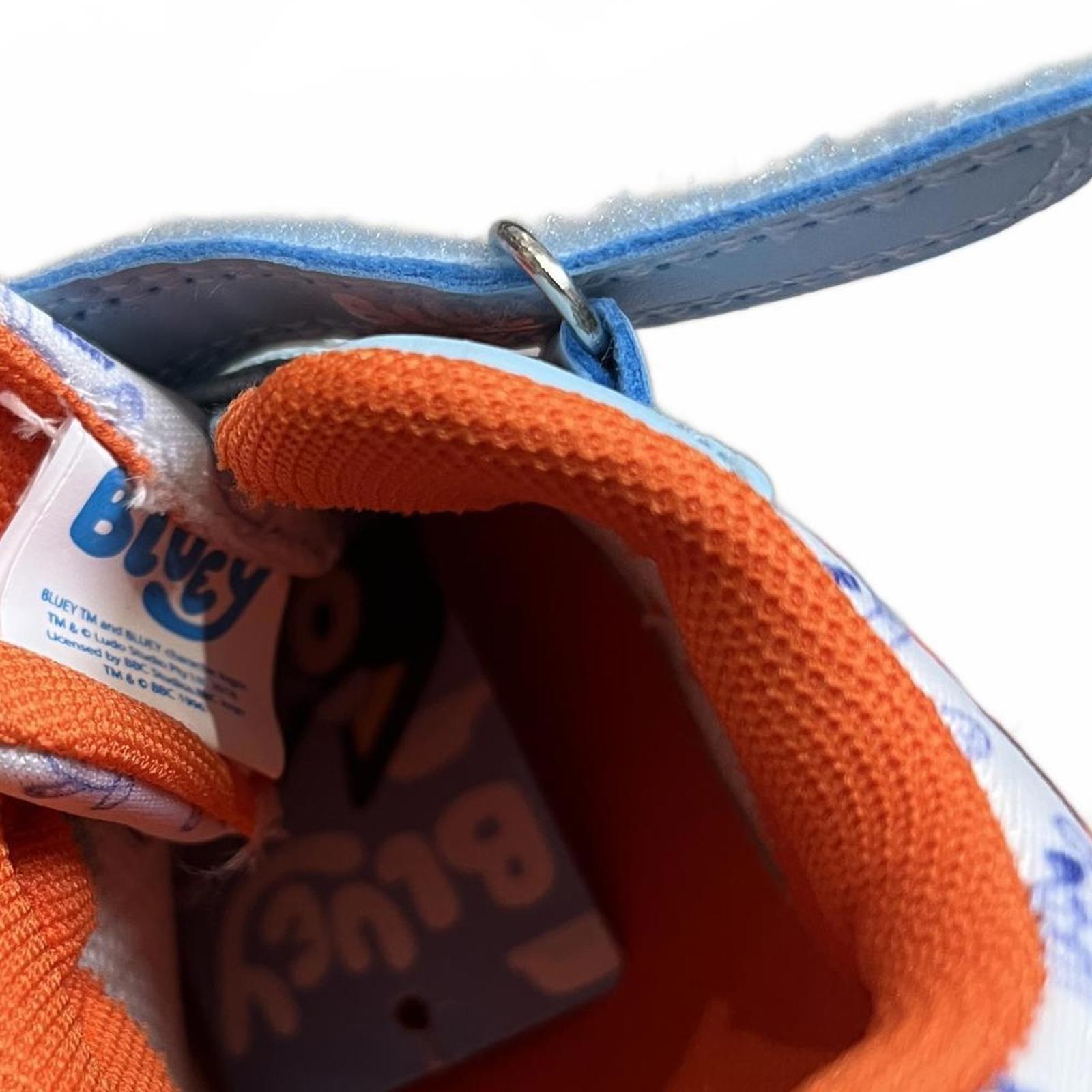 Character Bluey Light up Trainer Strap Blue Orange Size UK C8 EU 26 *SB17