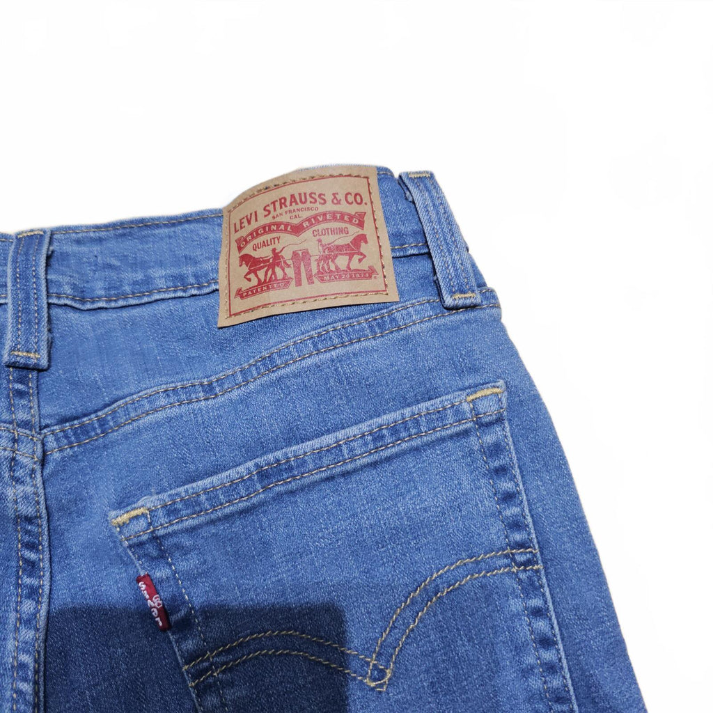 Levi’s 724 High Rise Straight Jeans Blue W27 L30 BNWT *4.4