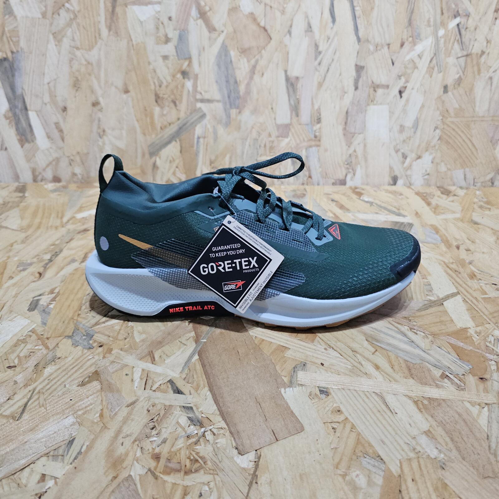 Nike Pegasus Trail 5 Gore-Tex Mens Running Trainer Clay Green Size UK 10 *SB17
