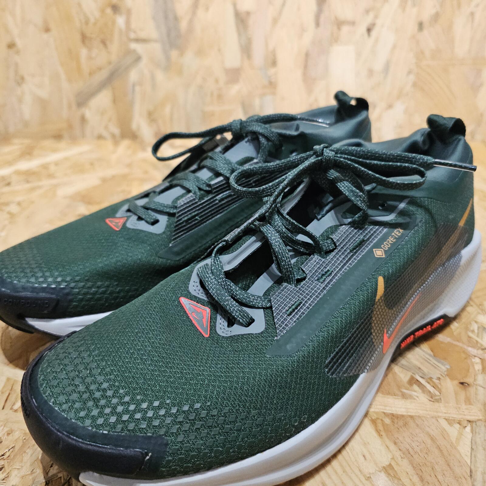 Nike Pegasus Trail 5 Gore-Tex Mens Running Trainer Clay Green Size UK 10 *SB17