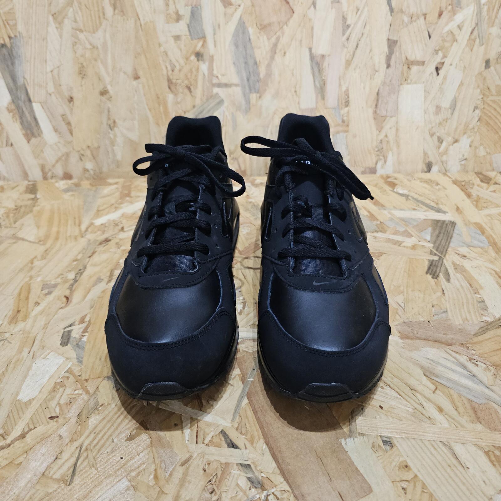 Nike Air Max IVO Mens Shoes Trainers Black Size UK 12 EU 47.5 (Ex Display) *SB6