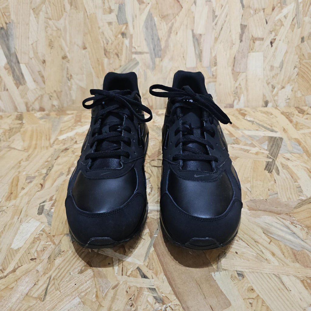 Nike Air Max IVO Mens Shoes Trainers Black Size UK 12 EU 47.5 (Ex Display) *SB6