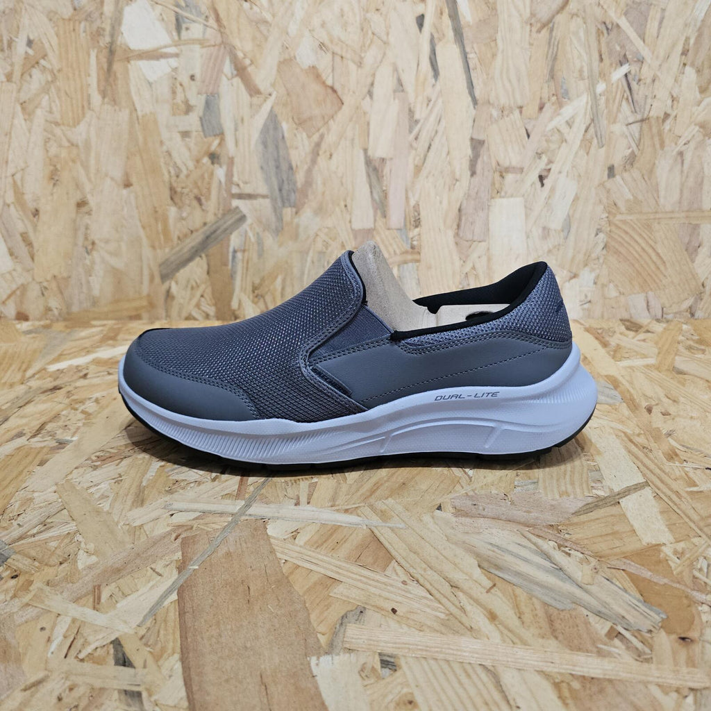 Skechers Relaxed Fit: Equalizer 5 Persistable Trainers Grey Mens Size UK 9 *SB7