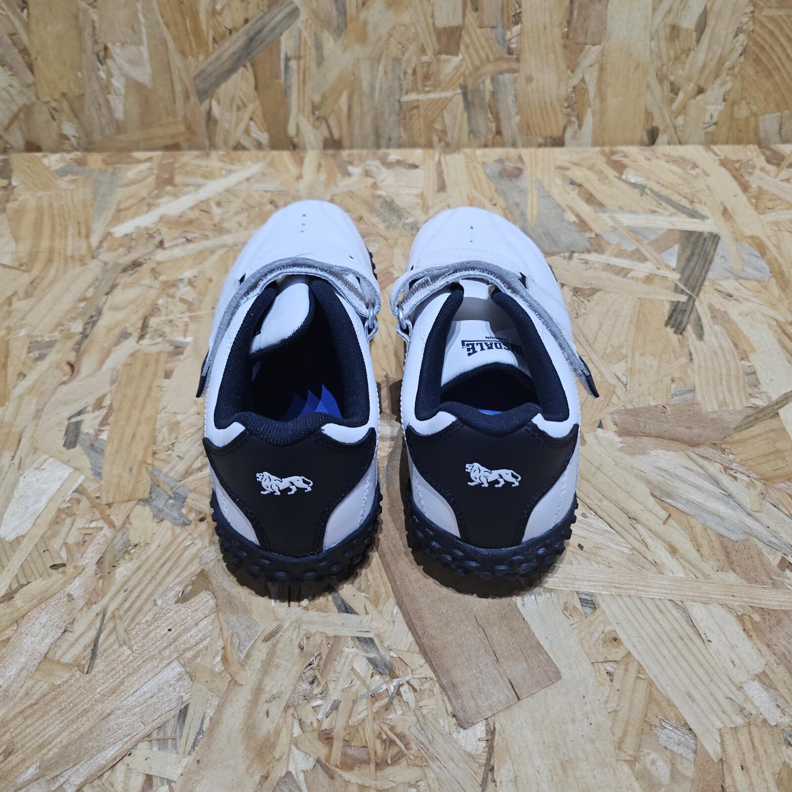 Lonsdale Fulham Trainers Junior Boy White Strap Size UK 6 EU 39 *SB7