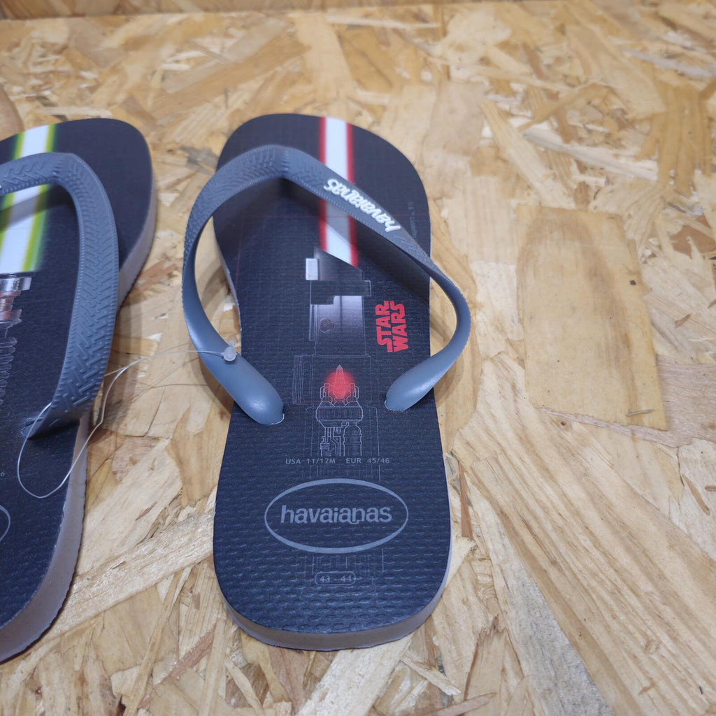 Havaianas Men's Flip Flops Star Wars Lightsaber Darth Vader Size UK 11 *FF1