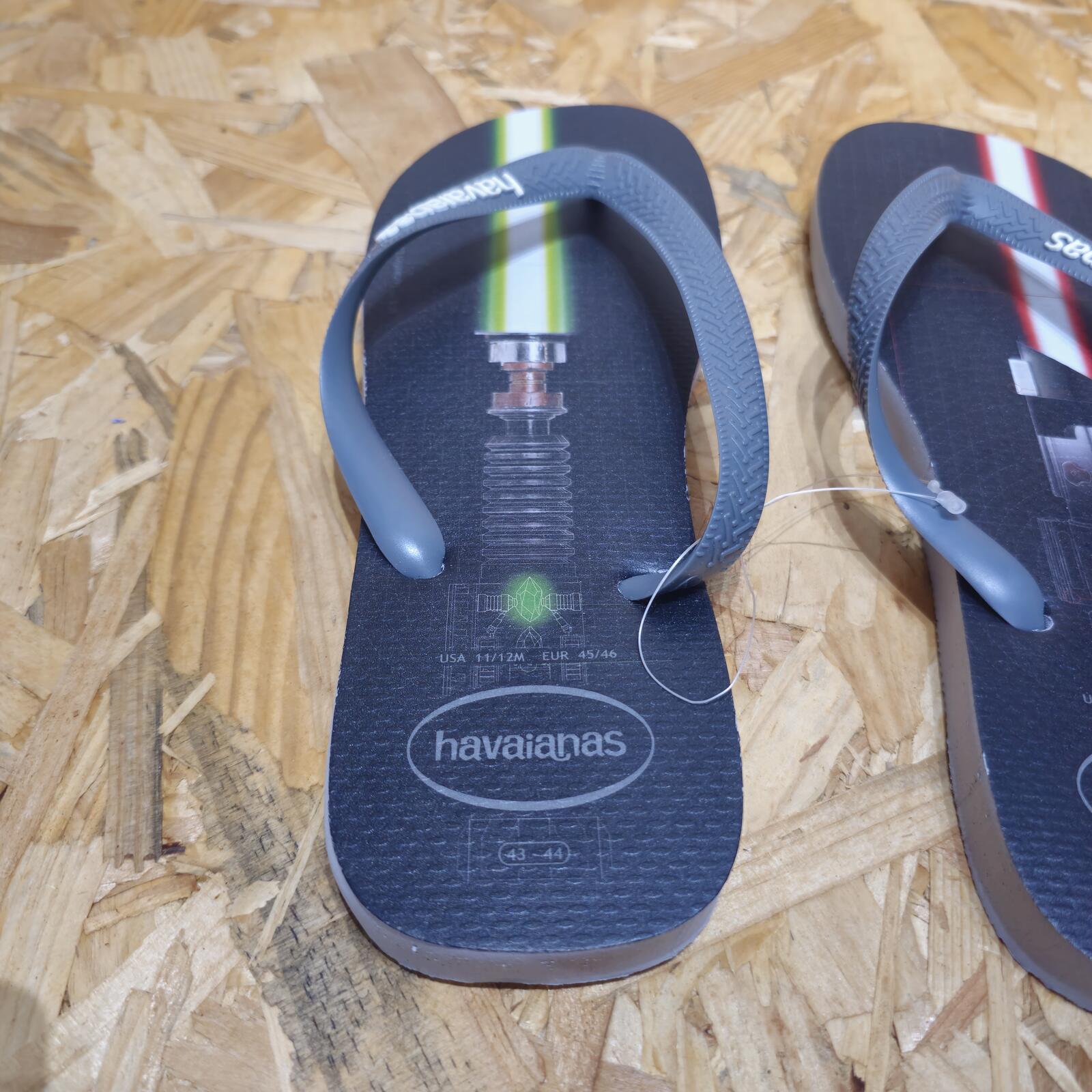 Havaianas Men's Flip Flops Star Wars Lightsaber Darth Vader Size UK 11 *FF1