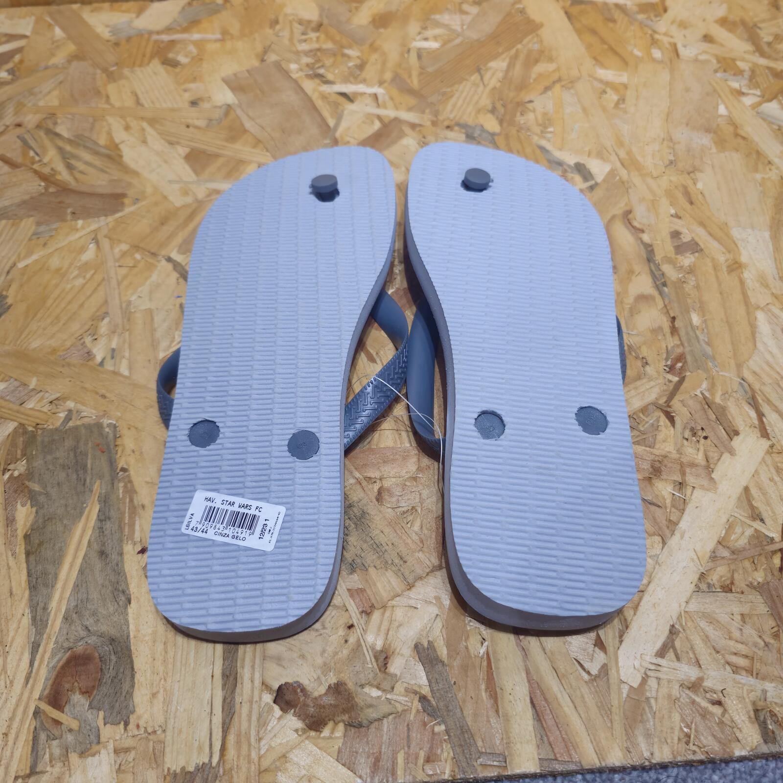Havaianas Men's Flip Flops Star Wars Lightsaber Darth Vader Size UK 11 *FF1