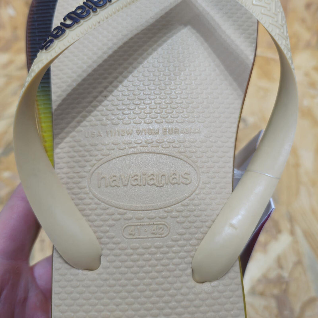 Havaianas Capsule Collection Unisex Beige Gradient Pattern Thong Toe Flip Flops