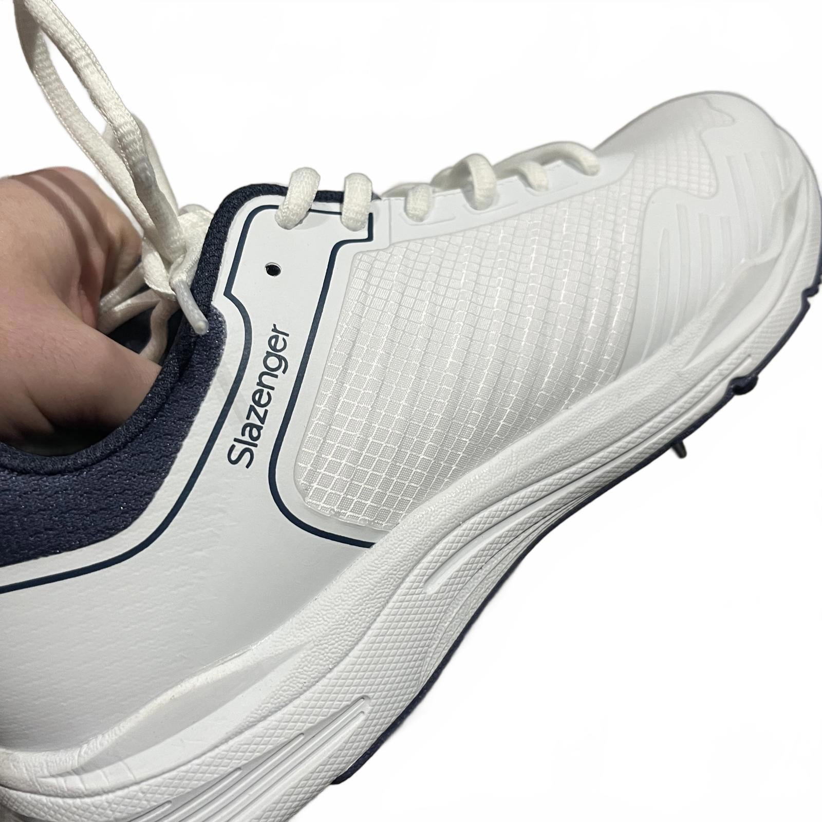 Slazenger Cricket Spike Mens Trainers Shoes White Navy Size UK 9.5 EU 44 *SB13