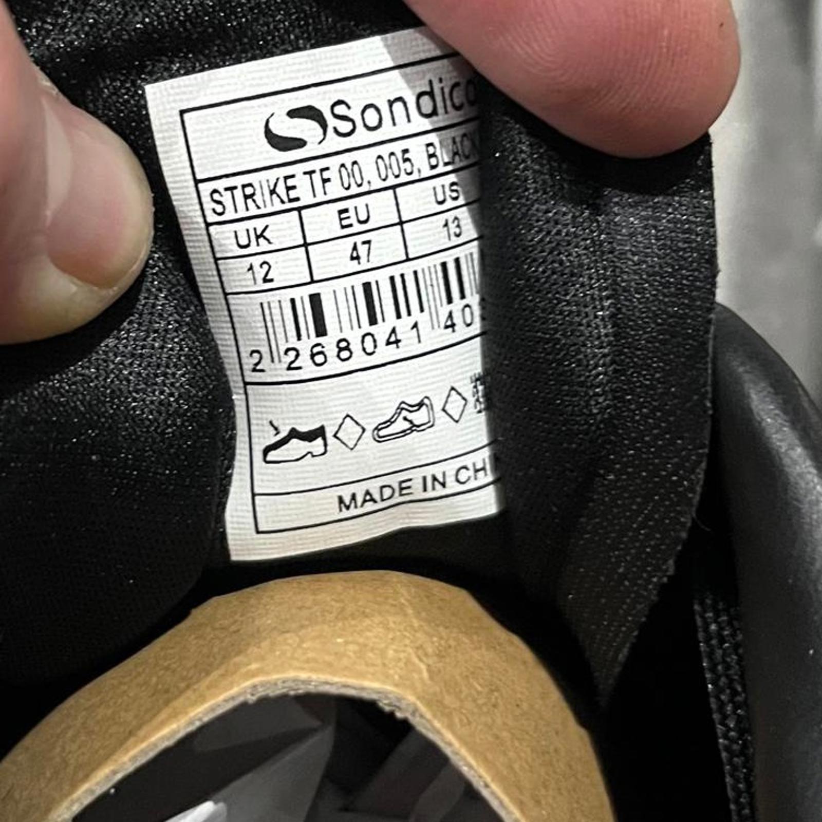 Sondico Strike Astro Turf Trainers Mens Black Size UK 12 EU 47 *SB13