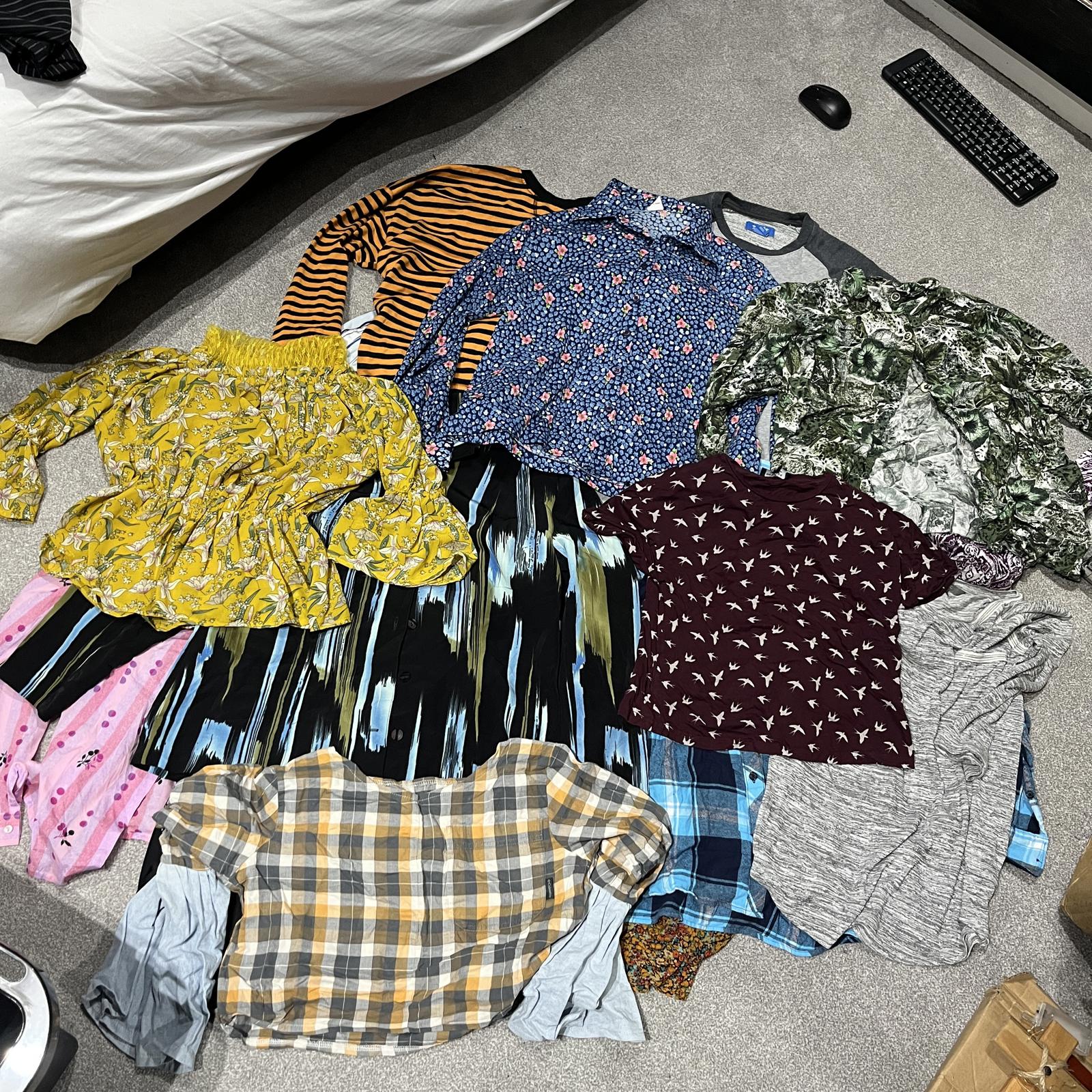 Ladies Shirt & Tops Wholesale Bundle 23pc Lot Vintage & Modern Patterned Paisley