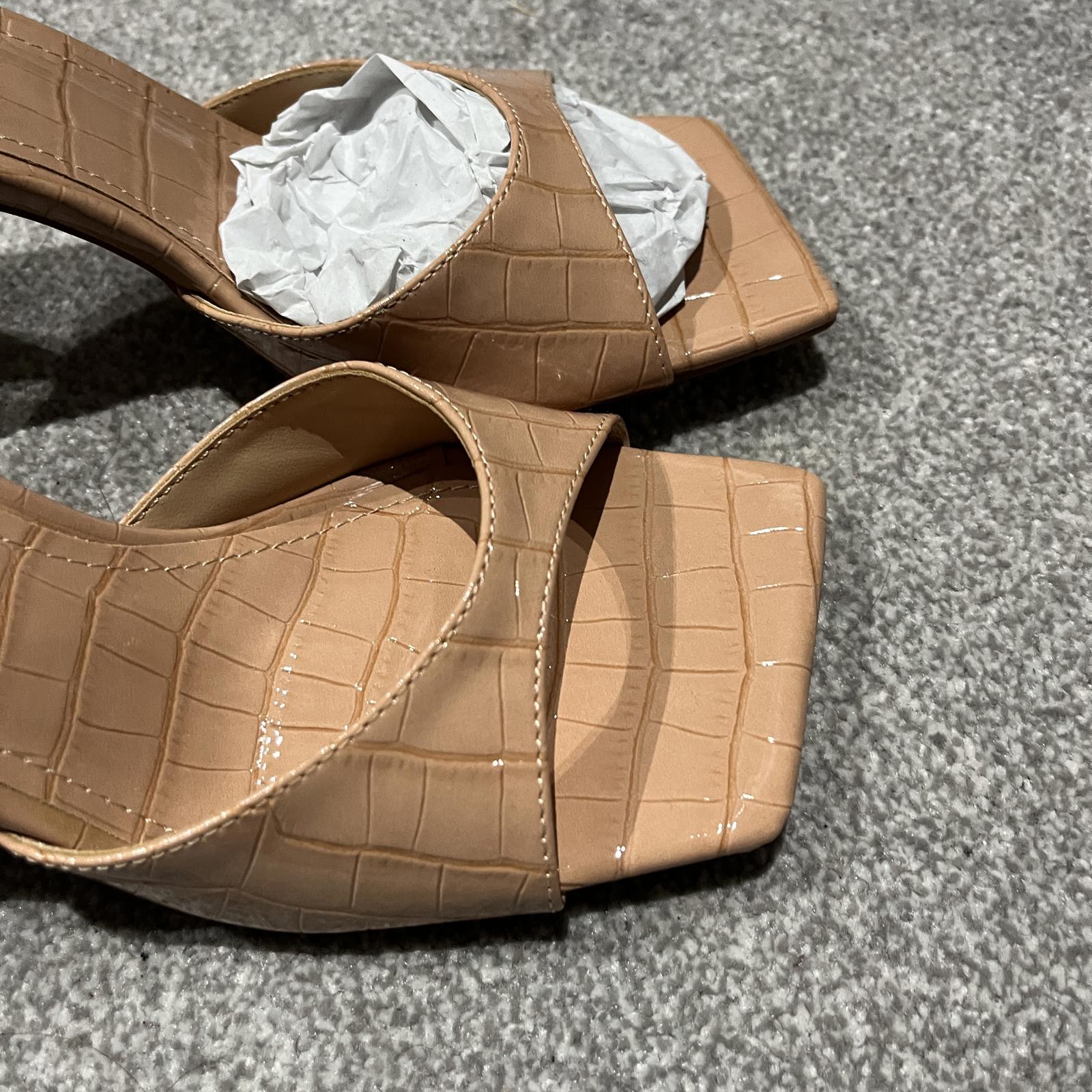 SImmi London Nude Patient Square Toe Heeled Shoes Size UK 5 EU 38 *FF1