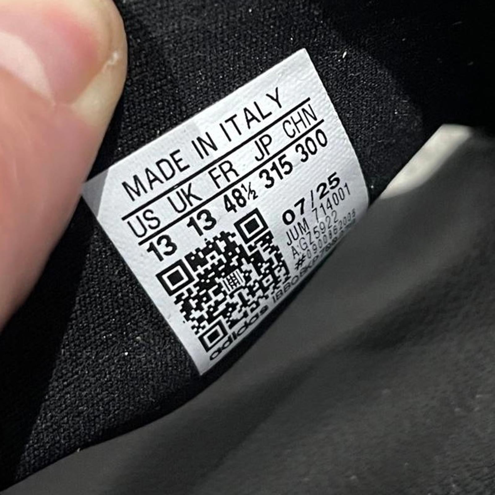 adidas Adilette Shower Slides Unisex Black Size UK 13 EU 48.5 *FF1