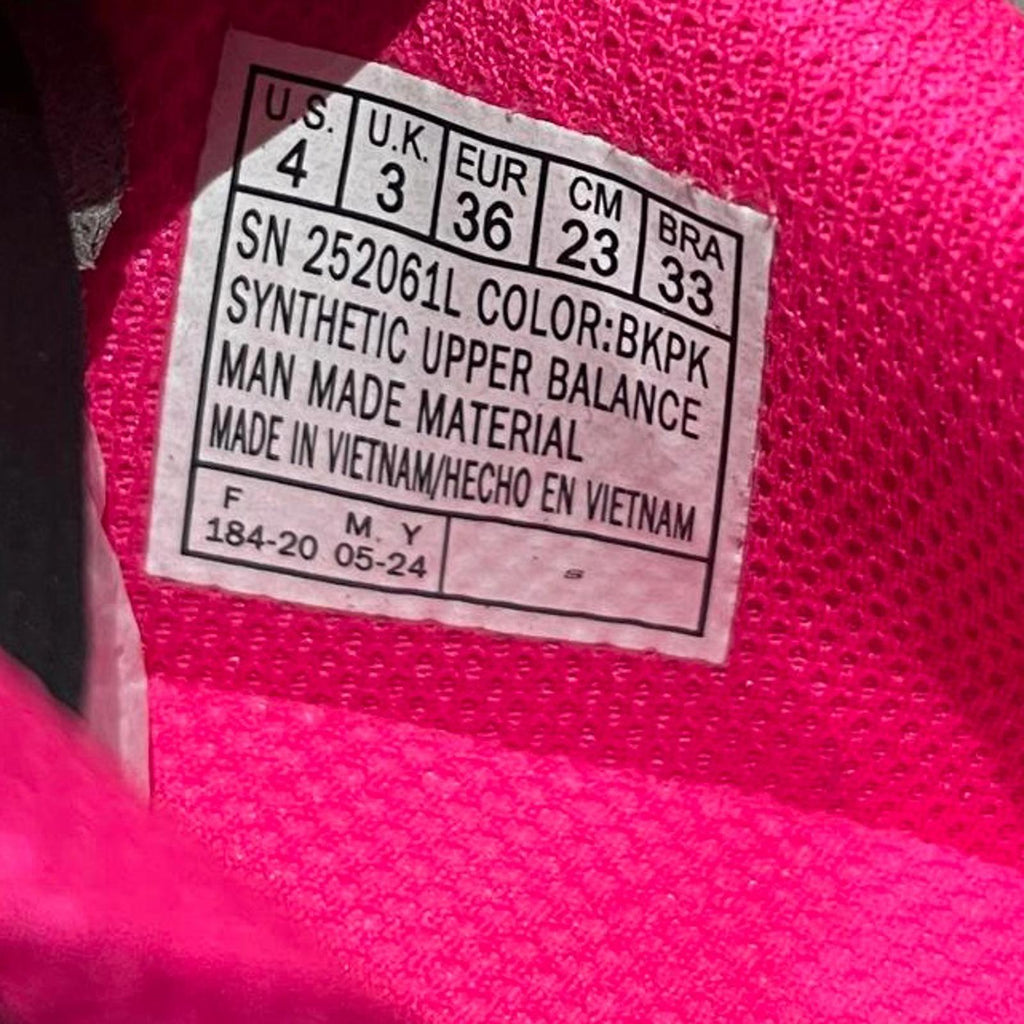 Skechers Razor Junior Astro Turf Football Boots Pink Size UK 3 EU 36 *SB15