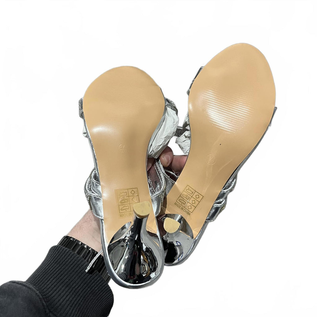 Chic Strappy Heeled Sandal Silver Womens Size UK 7 EU 40 *FF1